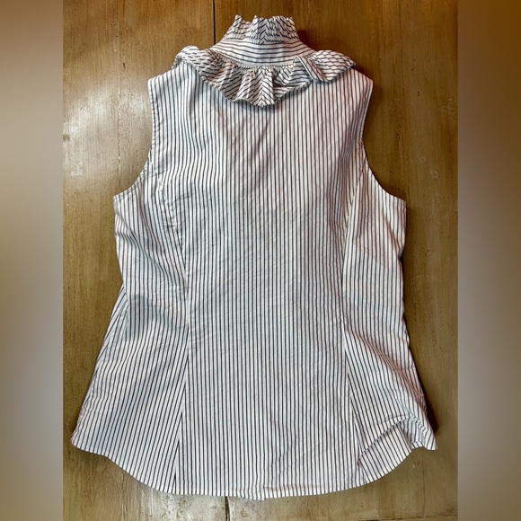 WHBM Pinstripe Ruffle Neck Sleeveless Top Button Up Stripe White Charcoal Silver - Picture 5 of 6
